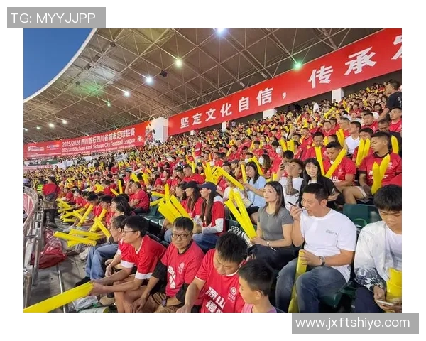 用激情点燃赛场旋律球星足球与动感配乐的完美融合 用激情点燃赛场旋律球星足球与动感配乐的完美融合